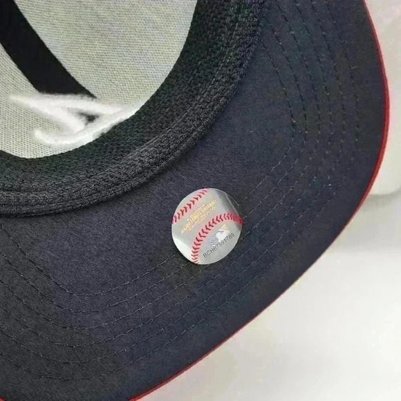 Team MLB Atlanta Braves™ Navy/Red HOME Cap Youth Size Adjustable - Picture 8 of 10